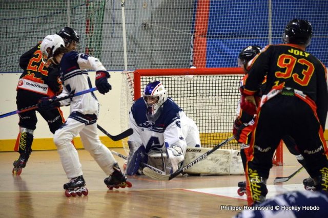 Photo hockey reportage N1 : Premier succès pour les Griffons