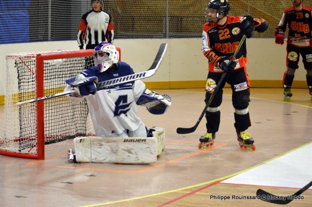 Photo hockey reportage N1 : Premier succès pour les Griffons