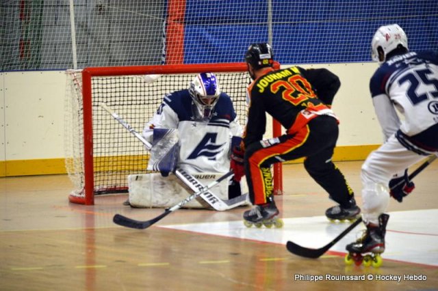 Photo hockey reportage N1 : Premier succès pour les Griffons
