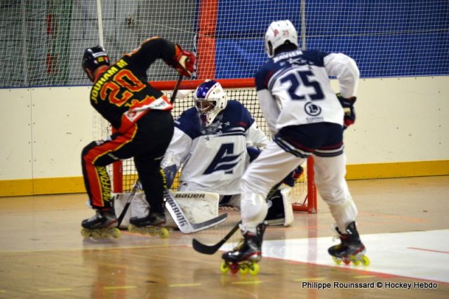 Photo hockey reportage N1 : Premier succès pour les Griffons