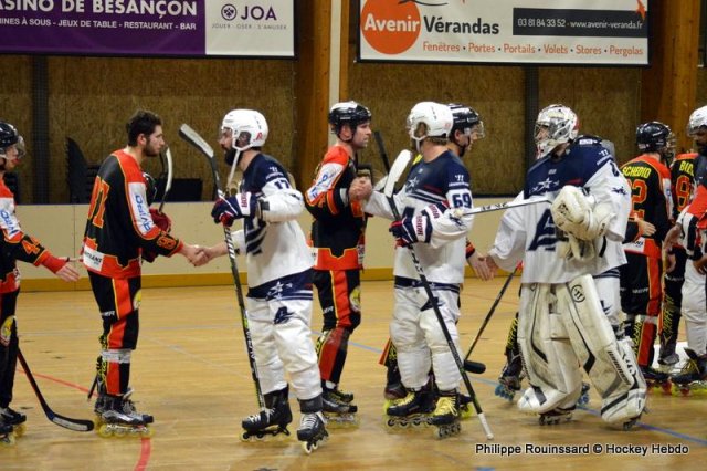 Photo hockey reportage N1 : Premier succès pour les Griffons