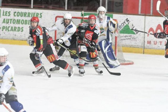 Photo hockey reportage Cadets Elite: Amiens vs Mt Blanc : 5 – 8