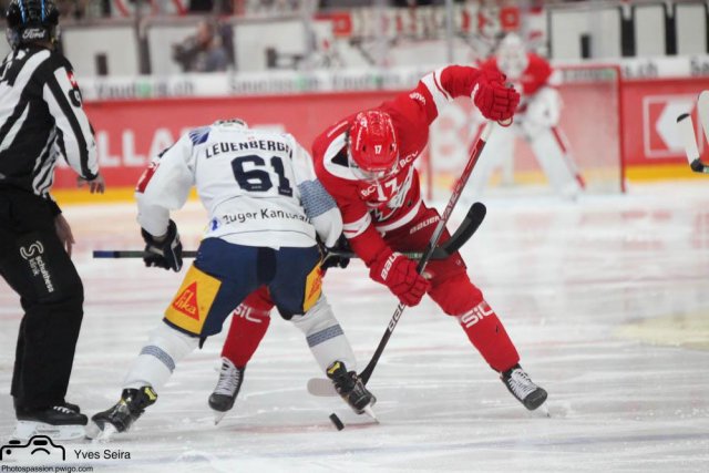 Photo hockey match Lausanne - Zug le 26/10/2021