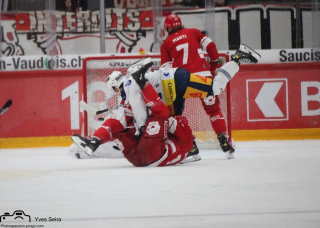 Photo hockey match Lausanne - Zug le 26/10/2021