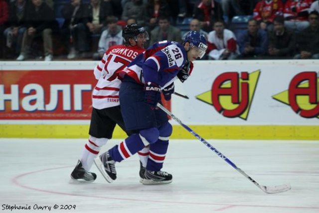 Photo hockey reportage CM09 - J-5 : Hongrie "out" et  Canada "in"