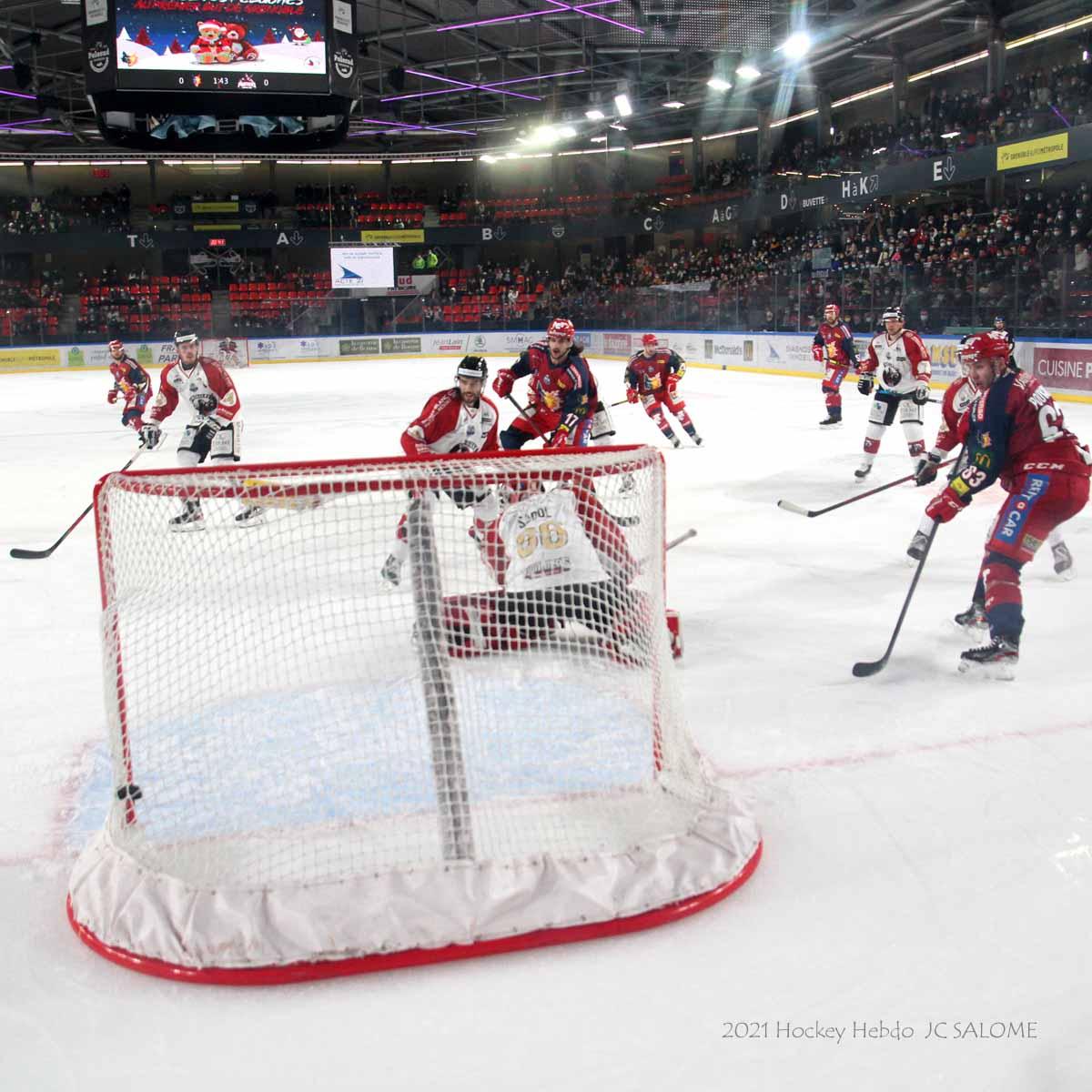 Grenoble  3 - 0 Chamonix 