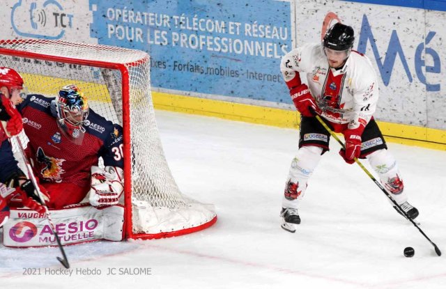 Photo hockey match Grenoble  - Briançon  le 30/12/2021