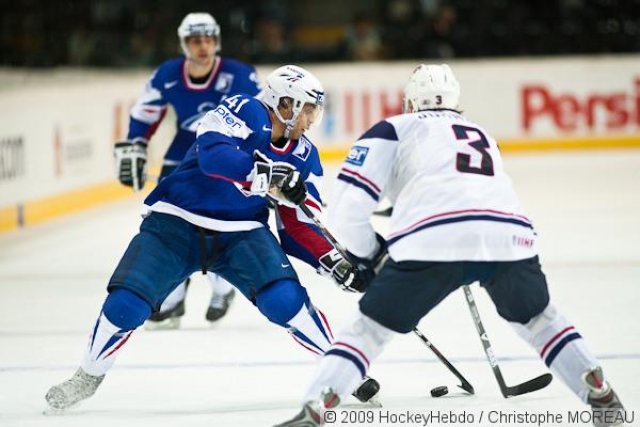 Photo hockey reportage CM09 Qualif J2 : La France logiquement battue