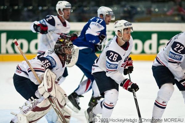 Photo hockey reportage CM09 Qualif J2 : La France logiquement battue