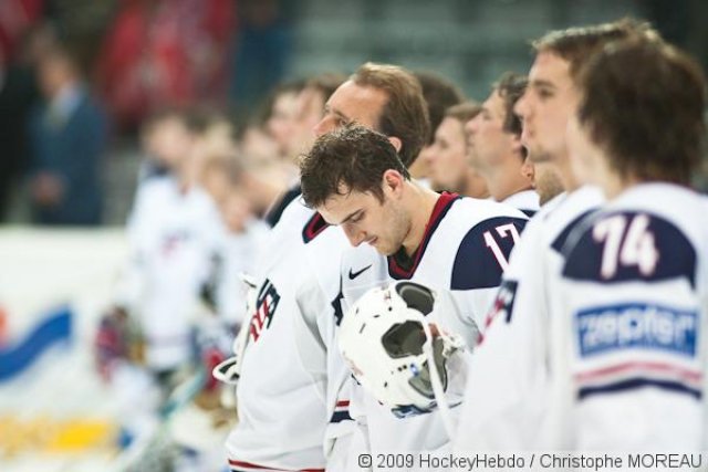Photo hockey reportage CM09 Qualif J2 : La France logiquement battue