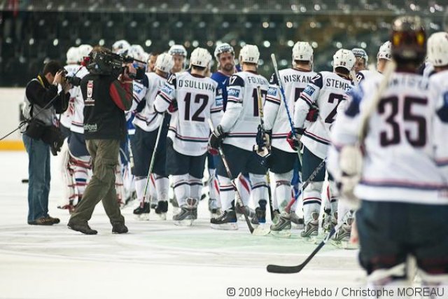 Photo hockey reportage CM09 Qualif J2 : La France logiquement battue