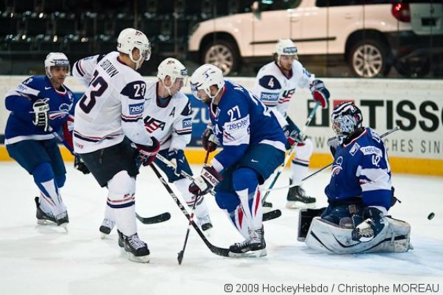 Photo hockey reportage CM09 Qualif J2 : La France logiquement battue