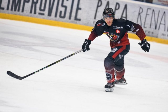 Photo hockey match Morzine-Avoriaz - Courchevel-Méribel-Pralognan le 05/02/2022