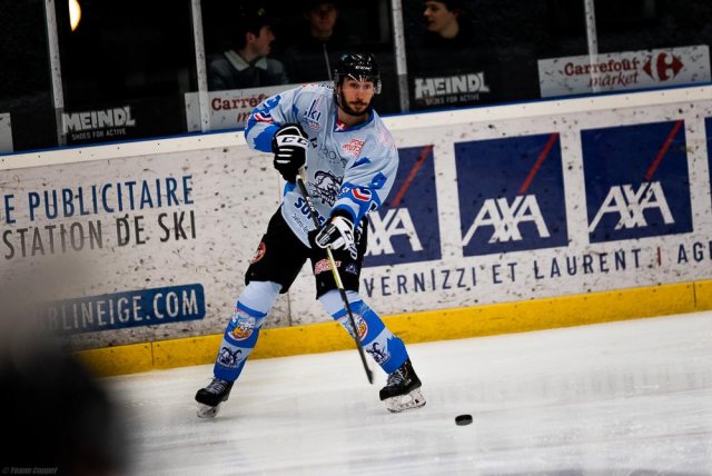 Photo hockey match Morzine-Avoriaz - Courchevel-Méribel-Pralognan le 05/02/2022