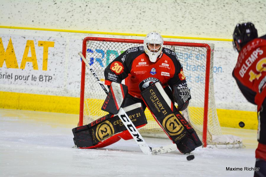 Chamonix  3 - 4 Nice