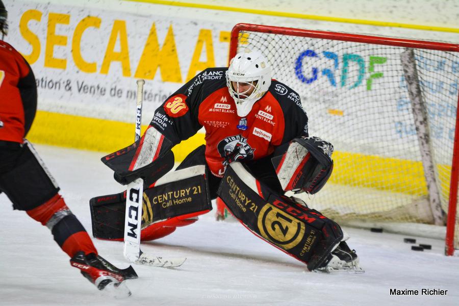 Chamonix  3 - 4 Nice