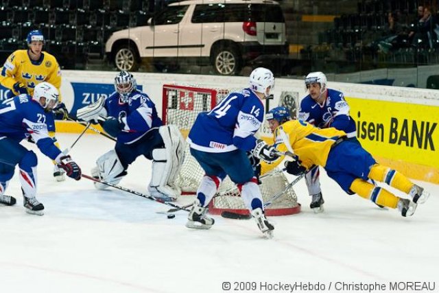 Photo hockey reportage CM09 Qualif J5 : La Suède d'un patin