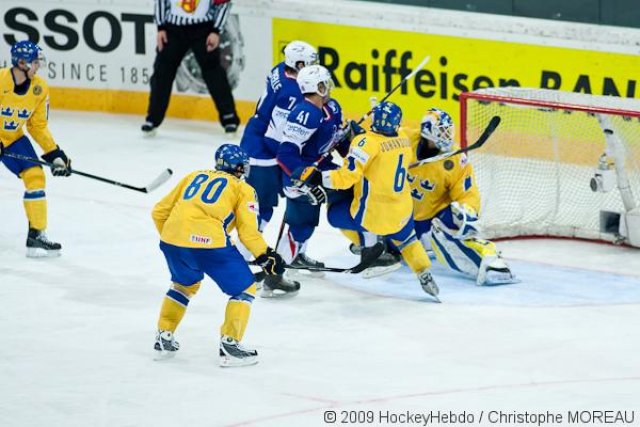 Photo hockey reportage CM09 Qualif J5 : La Suède d'un patin