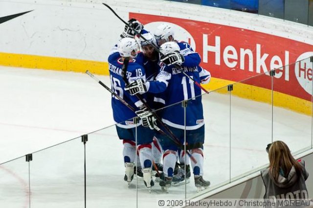Photo hockey reportage CM09 Qualif J5 : La Suède d'un patin