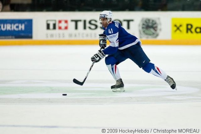 Photo hockey reportage CM09 Qualif J5 : La Suède d'un patin