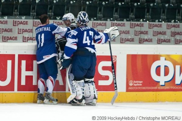 Photo hockey reportage CM09 Qualif J5 : La Suède d'un patin