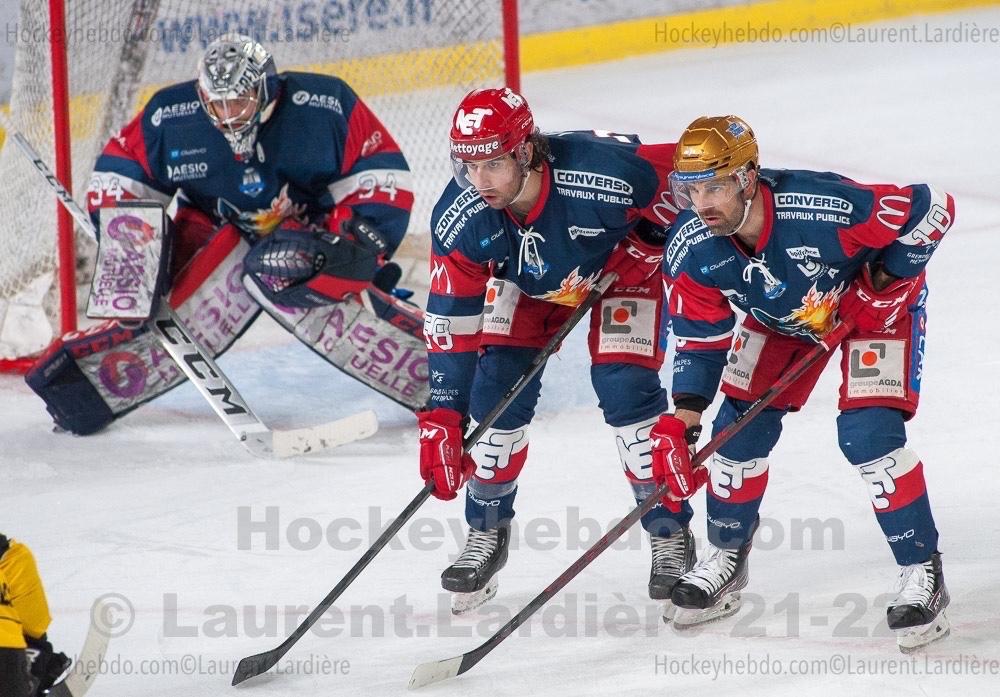 Grenoble  2 - 0 Rouen