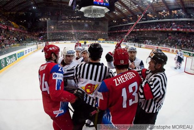 Photo hockey reportage CM09 Qualif J4 : Etats-Unis - Russie