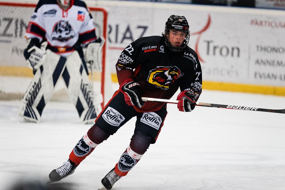 Morzine-Avoriaz 7 - 0 Angers II
