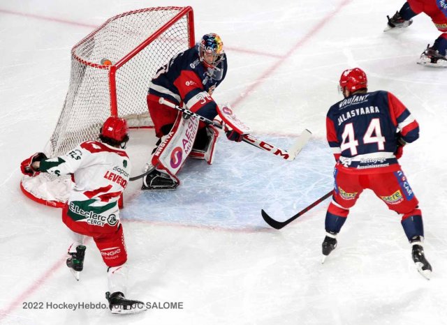 Photo hockey match Grenoble  - Cergy-Pontoise le 23/03/2022