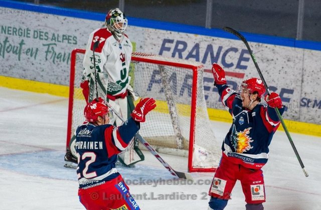 Photo hockey match Grenoble  - Cergy-Pontoise le 24/03/2022