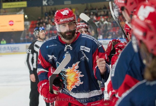 Photo hockey match Grenoble  - Cergy-Pontoise le 29/03/2022