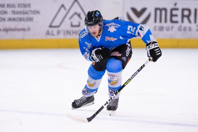 Photo hockey match Courchevel-Méribel-Pralognan - Morzine-Avoriaz le 02/04/2022
