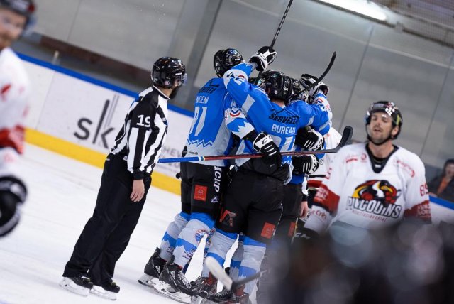 Photo hockey match Courchevel-Méribel-Pralognan - Morzine-Avoriaz le 02/04/2022