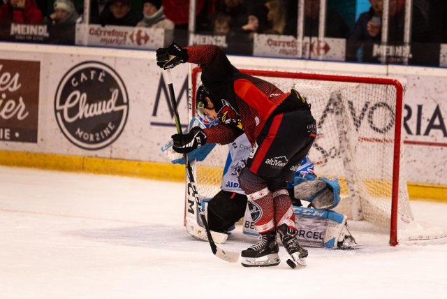 Photo hockey match Morzine-Avoriaz - Courchevel-Méribel-Pralognan le 09/04/2022