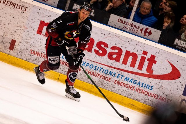 Photo hockey match Morzine-Avoriaz - Courchevel-Méribel-Pralognan le 09/04/2022