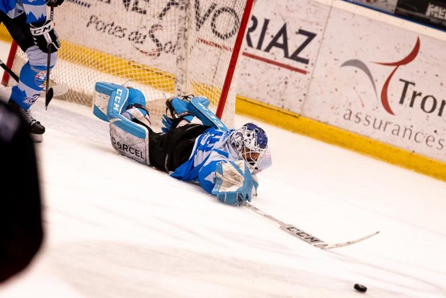 Photo hockey match Morzine-Avoriaz - Courchevel-Méribel-Pralognan le 09/04/2022