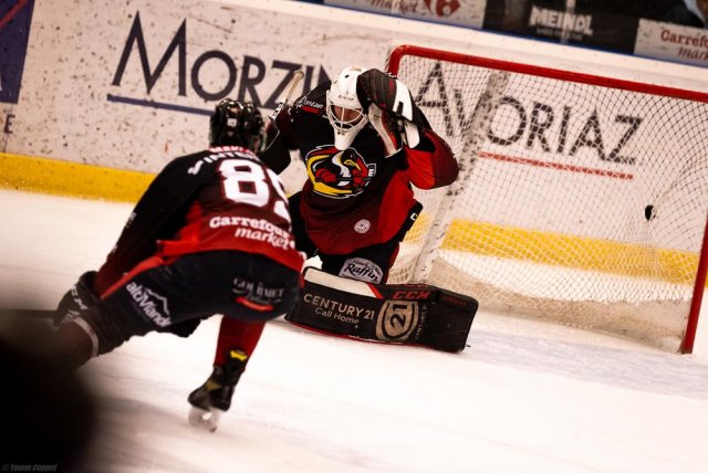 Photo hockey match Morzine-Avoriaz - Courchevel-Méribel-Pralognan le 09/04/2022