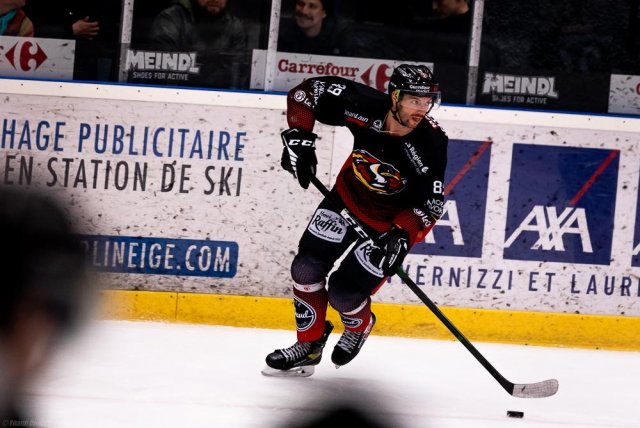 Photo hockey match Morzine-Avoriaz - Courchevel-Méribel-Pralognan le 09/04/2022