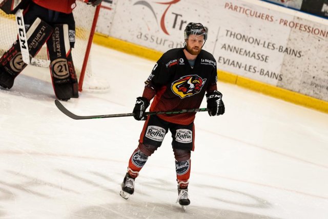 Photo hockey match Morzine-Avoriaz - Courchevel-Méribel-Pralognan le 09/04/2022