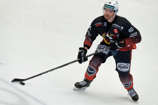 Photo hockey match Morzine-Avoriaz - Courchevel-Méribel-Pralognan le 09/04/2022