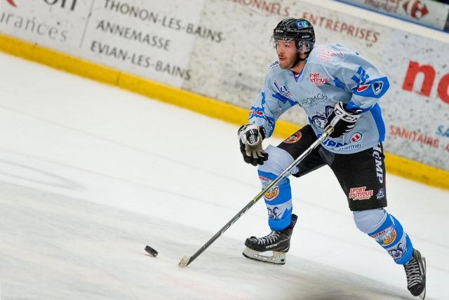 Photo hockey match Morzine-Avoriaz - Courchevel-Méribel-Pralognan le 09/04/2022