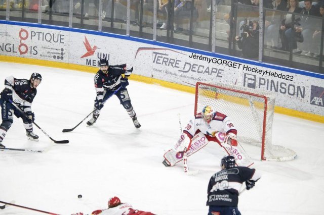 Photo hockey match Angers  - Grenoble  le 09/04/2022