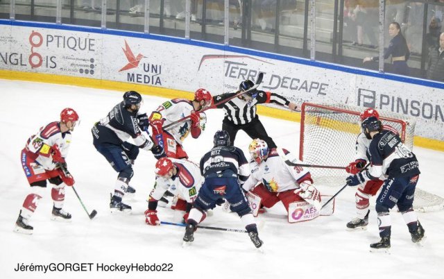 Photo hockey match Angers  - Grenoble  le 10/04/2022
