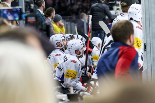 Photo hockey match Zürich - Fribourg le 14/04/2022