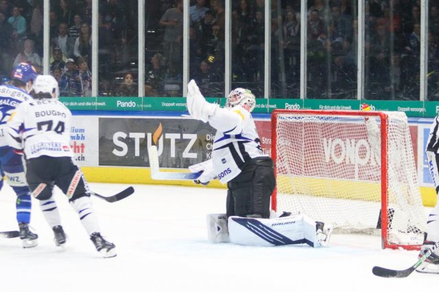 Photo hockey match Zürich - Fribourg le 14/04/2022