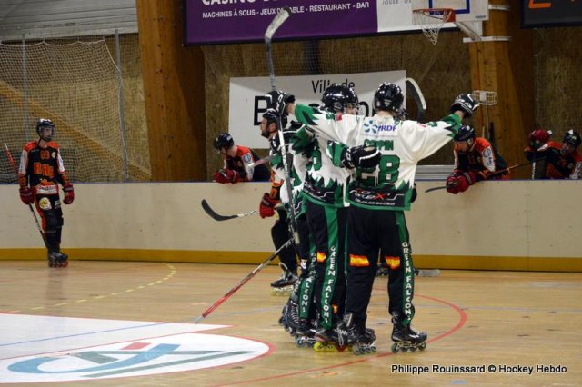 Photo hockey reportage N1 : Pont de Metz toujours en vie