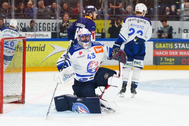 Photo hockey match Zug - Zürich le 18/04/2022