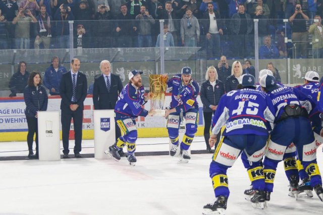 Photo hockey match Kloten - Olten le 20/04/2022