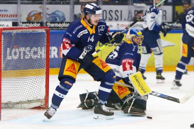 Photo hockey match Zug - Zürich le 23/04/2022