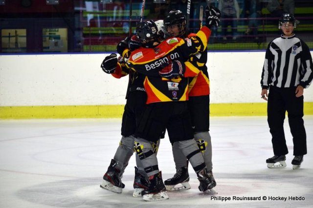 Photo hockey reportage U17 : Tours bronzé sur le fil